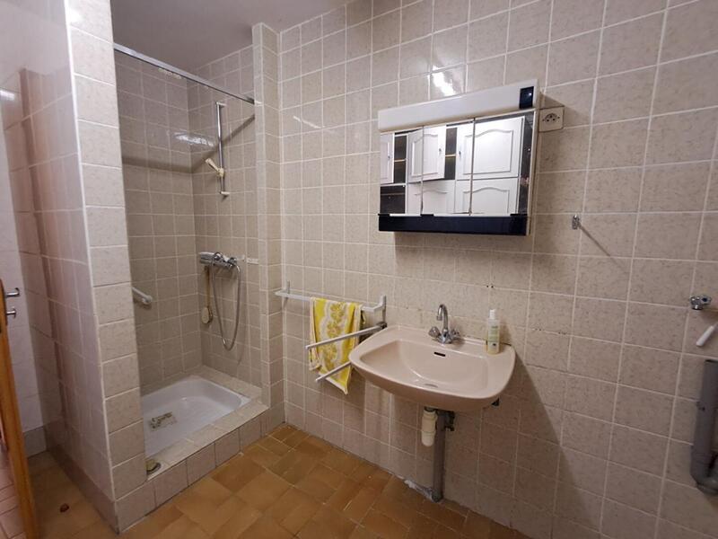 Maison - 187 m² - 11 pièces