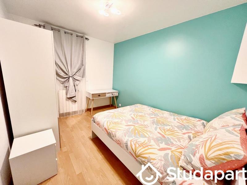 Chambre - 11 m² - 1 pièce