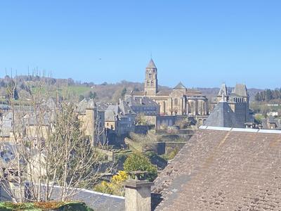 Appartement - 83 m² - 4 pièces