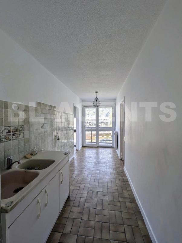 Appartement - 76 m² - 4 pièces