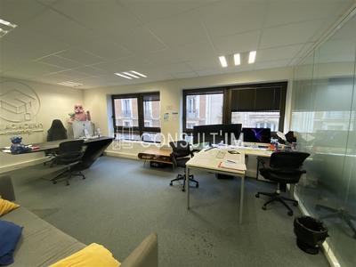 Bureau - 400 m²