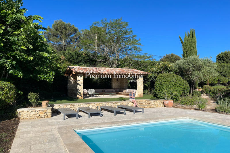 Villa - 235 m² - 7 pièces