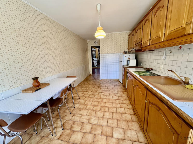 Maison ancienne - 262 m² - 8 pièces