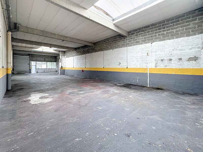 Local d'activités - 260 m² - 1 pièce