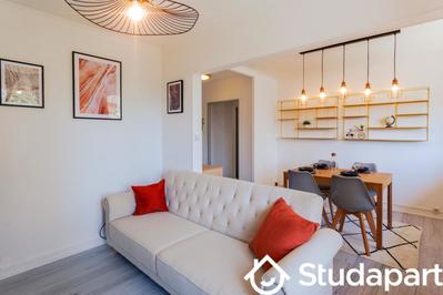 Chambre - 10 m² - 1 pièce