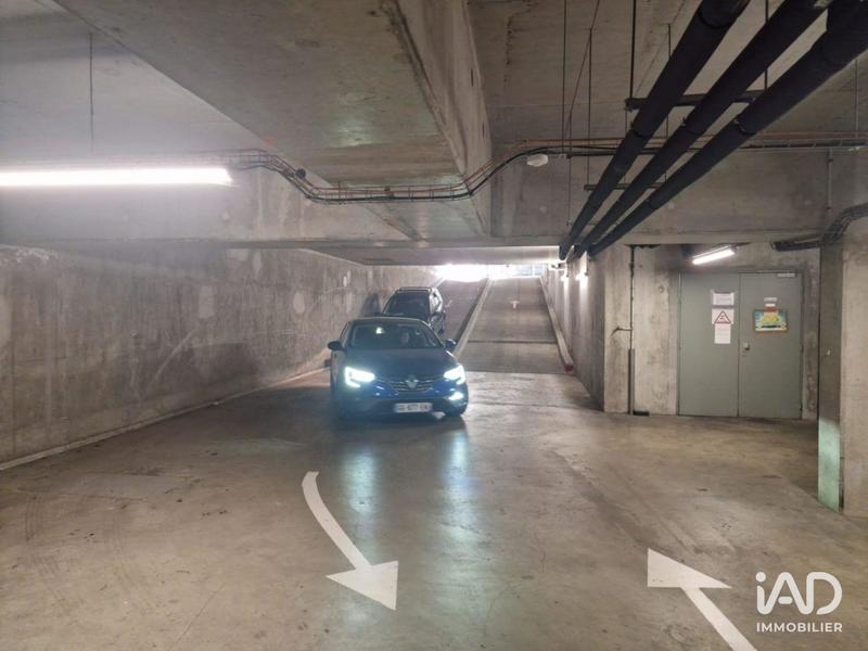 Parking - 13 m²