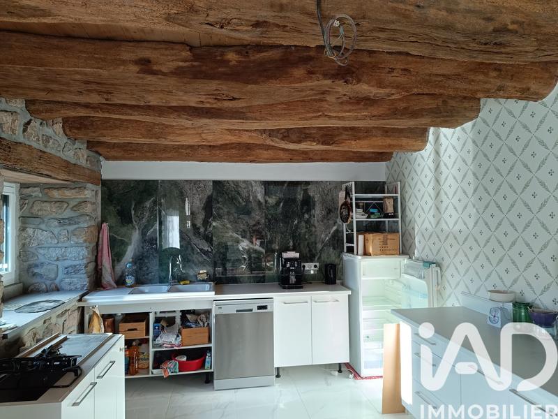 Maison - 265 m² - 9 pièces