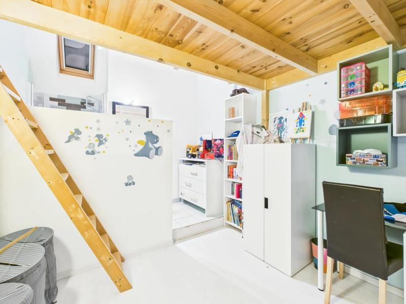 Propriété - 236 m² - 13 pièces