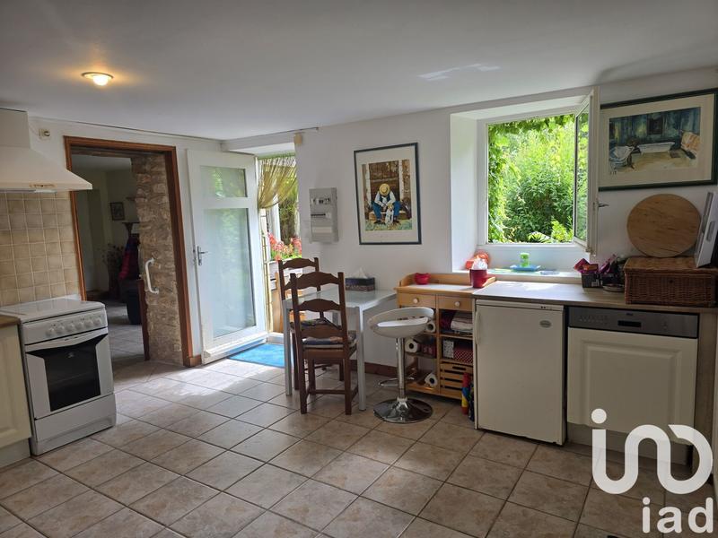 Maison - 330 m² - 9 pièces