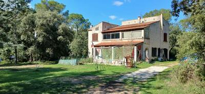 Villa - 166 m² - 8 pièces