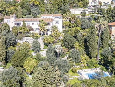 Maison - 322 m² - 10 pièces