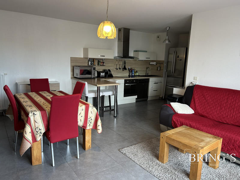 Appartement - 90 m² - 5 pièces