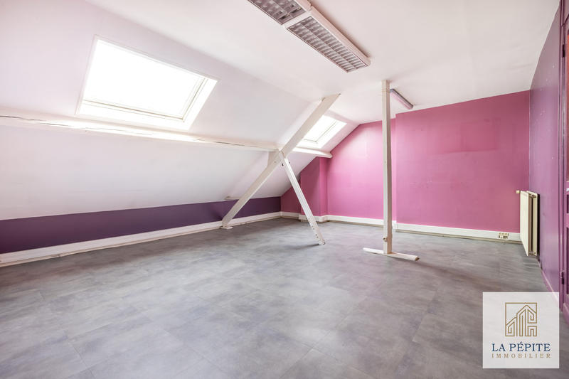 Immeuble - 334 m² - 1 pièce