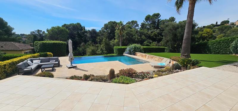 Villa - 170 m² - 5 pièces