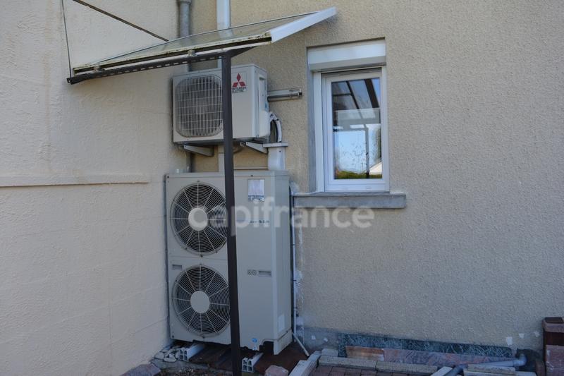 Maison - 262 m² - 8 pièces