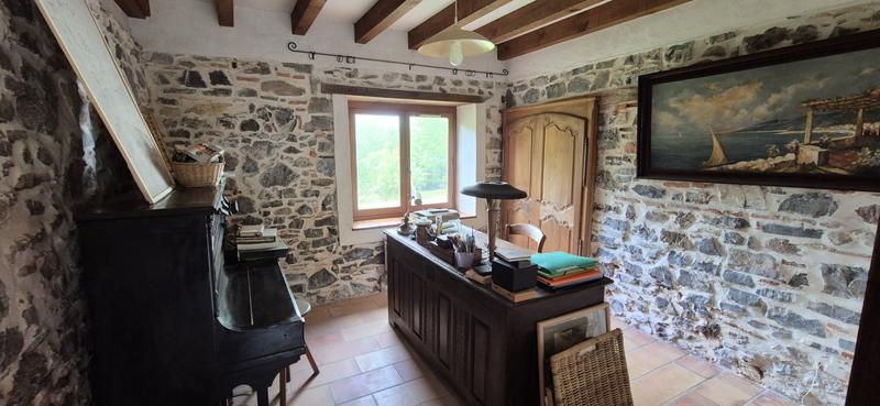 Maison - 248 m² - 8 pièces