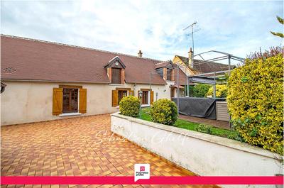 Maison - 97 m² - 5 pièces