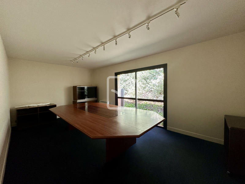 Bureau - 165 m² - 12 pièces