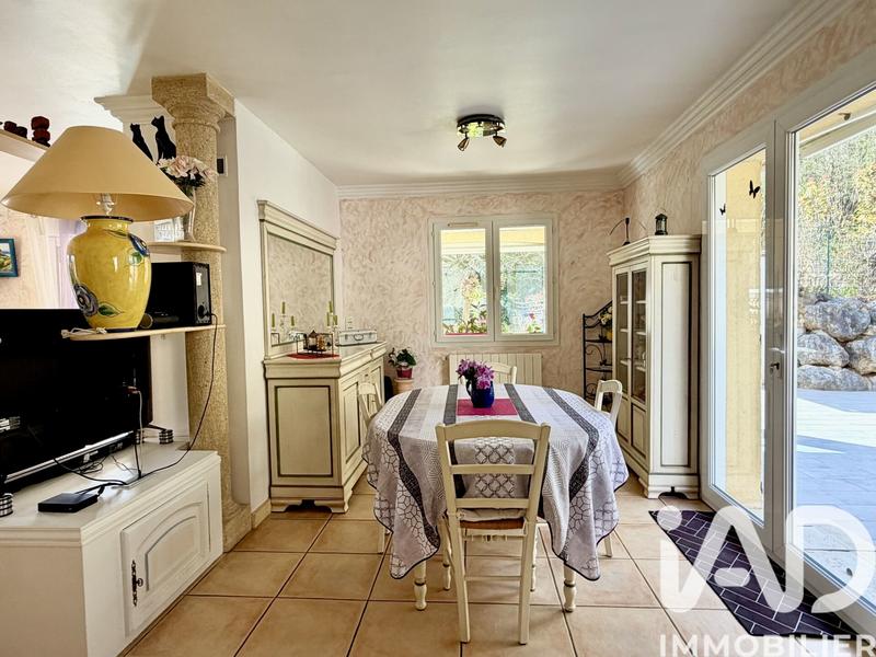 Maison - 171 m² - 6 pièces