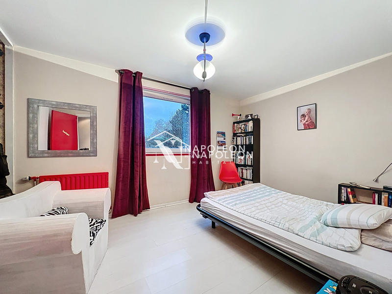 Maison - 200 m² - 6 pièces