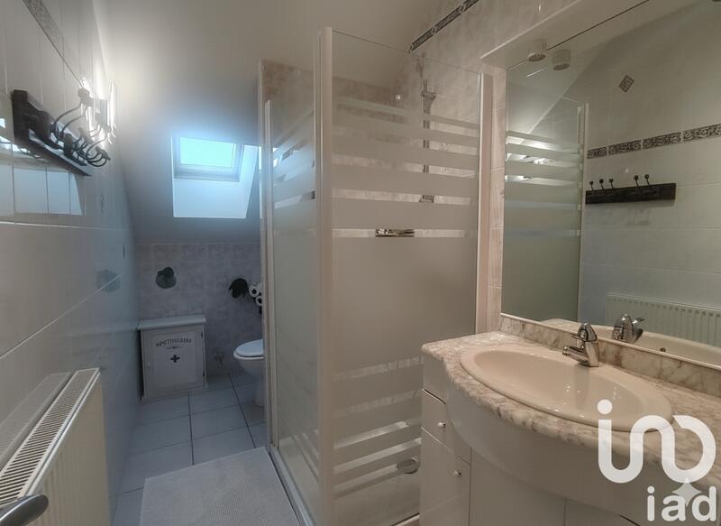 Maison - 212 m² - 7 pièces