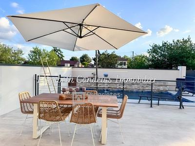 Maison - 150 m² - 6 pièces