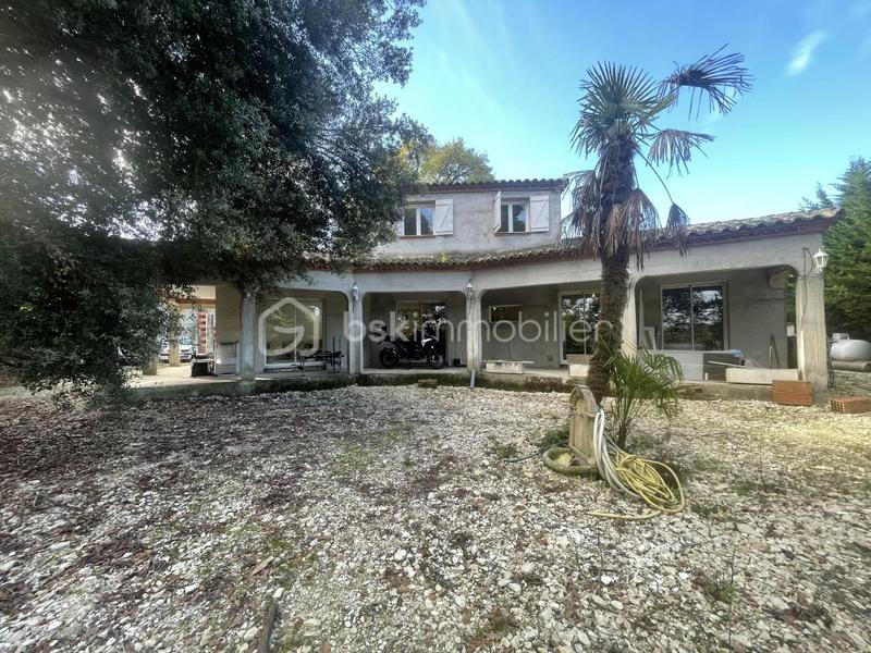 Maison - 145 m² - 5 pièces