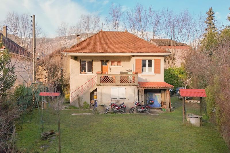 Maison - 95 m² - 5 pièces