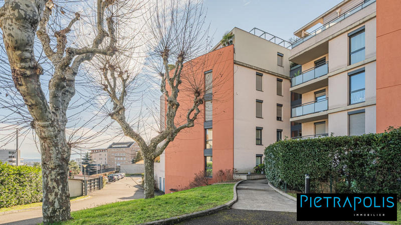 Appartement - 118 m² - 5 pièces