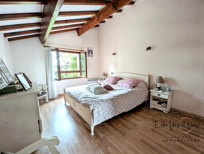 Maison - 186 m² - 7 pièces