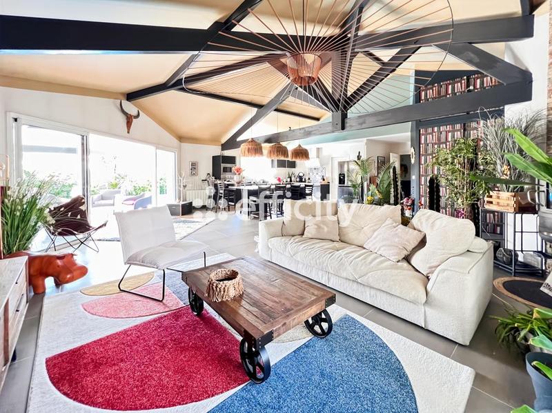 Maison - 135 m² - 5 pièces