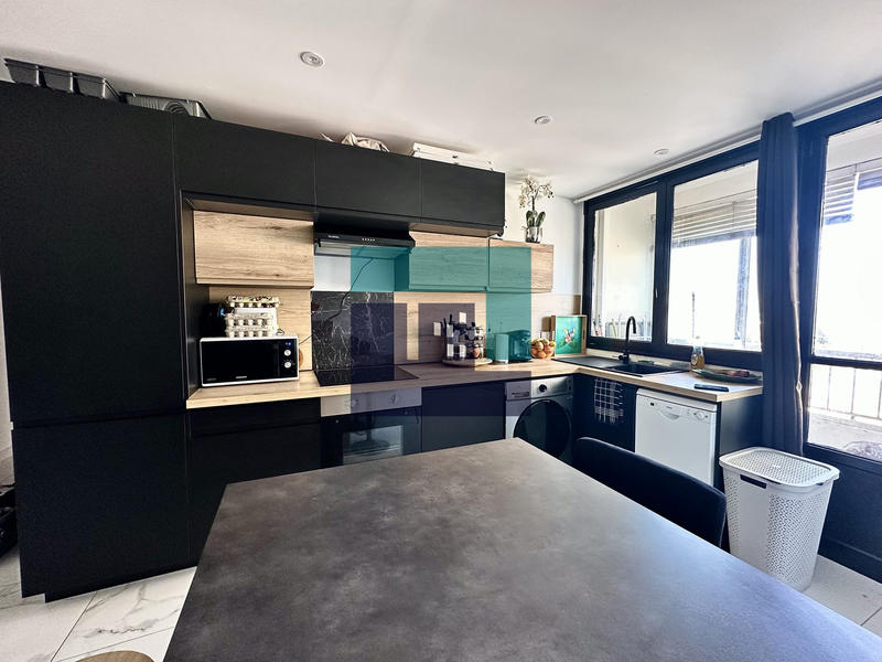 Appartement - 65 m² - 3 pièces