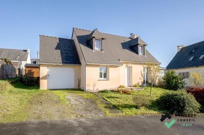 Maison - 92 m² - 4 pièces