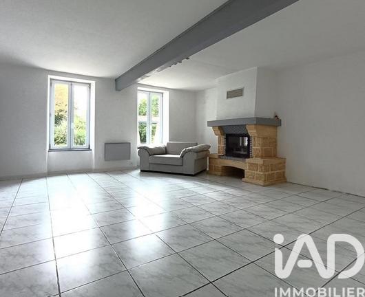 Maison - 317 m² - 8 pièces