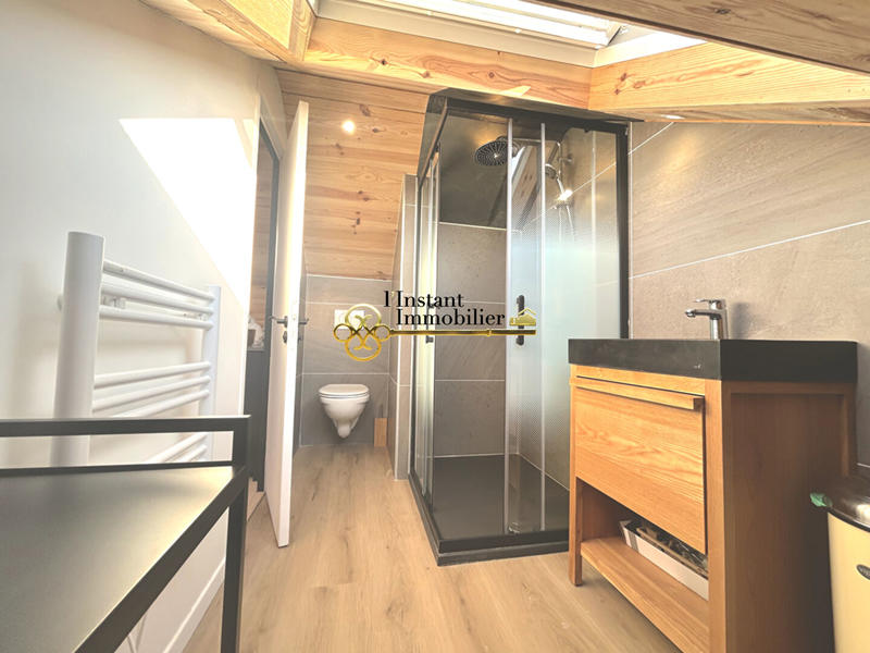 Appartement - 80 m² - 2 pièces