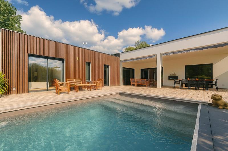 Maison - 257 m² - 8 pièces