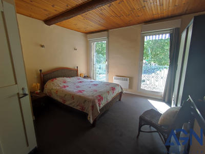 Maison - 180 m² - 5 pièces