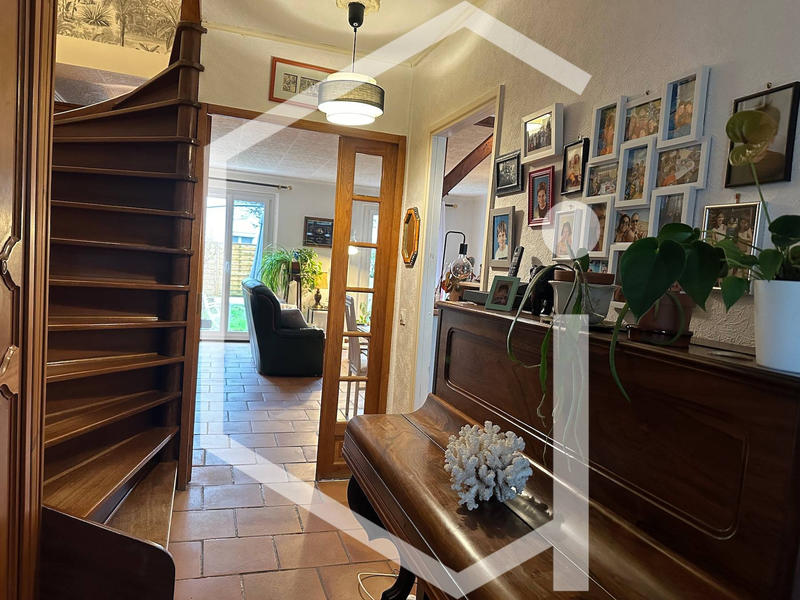 Maison - 92 m² - 4 pièces