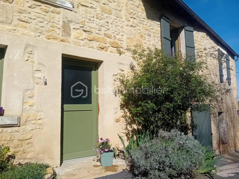 Maison de village - 75 m² - 4 pièces
