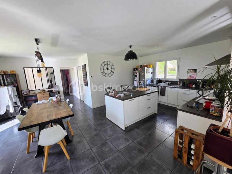 Villa - 140 m² - 6 pièces