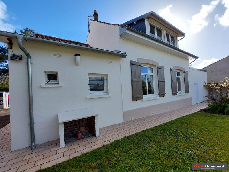 Maison - 88 m² - 6 pièces