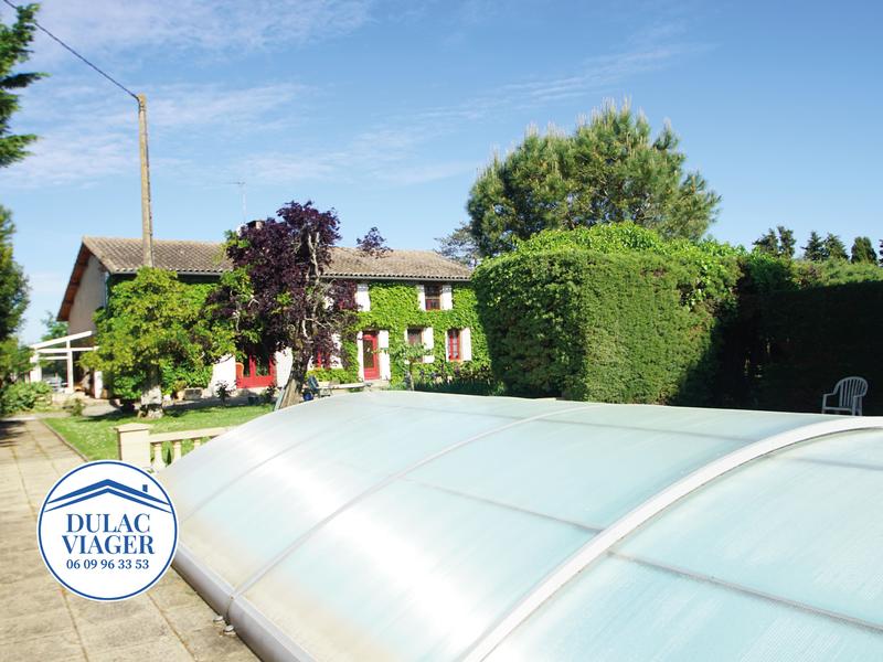 Viager - Maison ancienne - 243 m² - 7 pièces