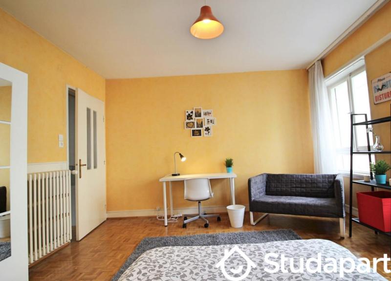 Chambre - 15 m² - 1 pièce