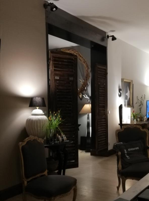 Maison - 252 m² - 9 pièces