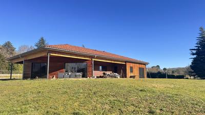 Maison - 164 m² - 6 pièces