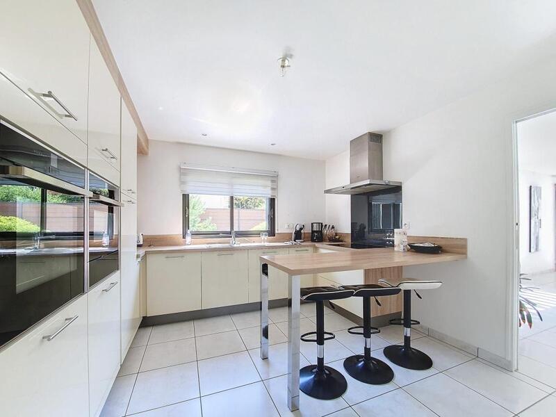 Maison - 159 m² - 6 pièces