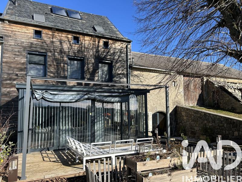 Maison - 145 m² - 6 pièces