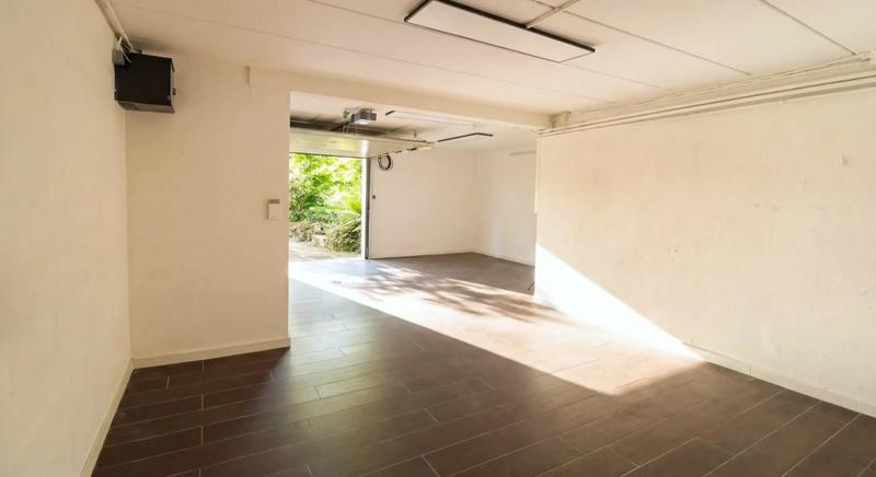 Maison - 307 m² - 10 pièces