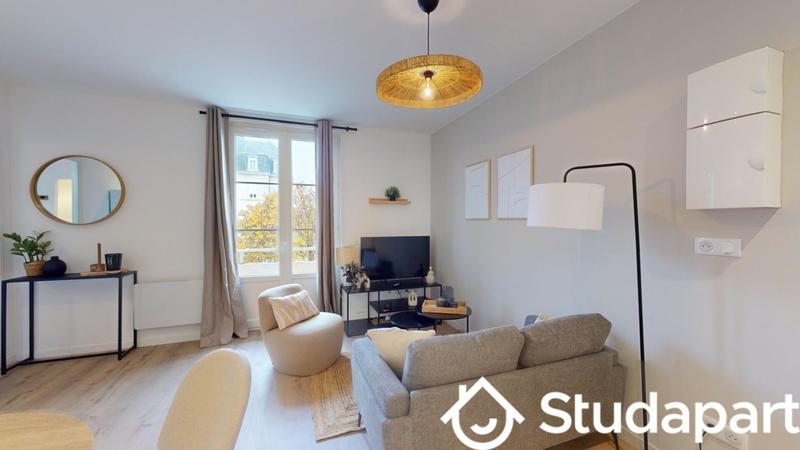 Chambre - 9 m² - 1 pièce