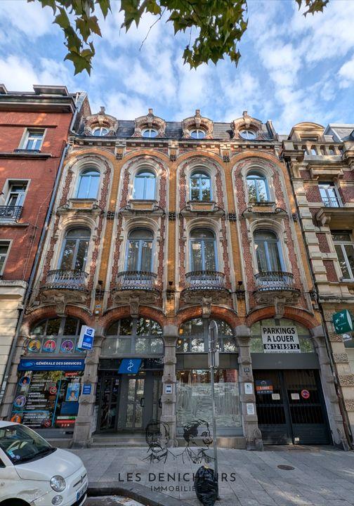 Bureau - 145 m² - 1 pièce